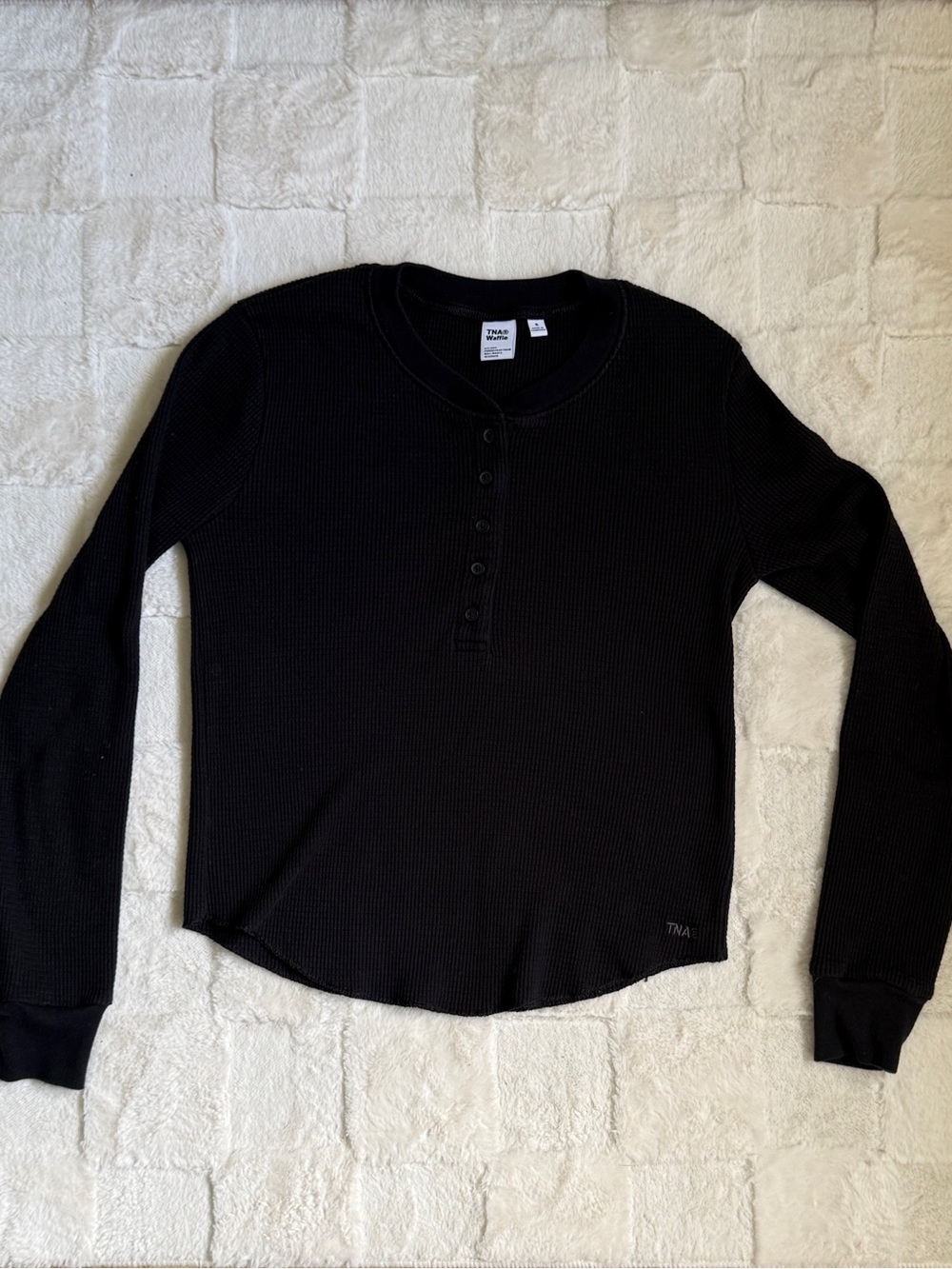 Aritzia TNA waffle long sleeve Henley top - black
